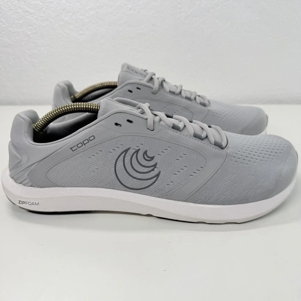 Topo Athletic Men's ST-5 Running Shoes (Grey/White) Size 10.5 US 44.5 EU